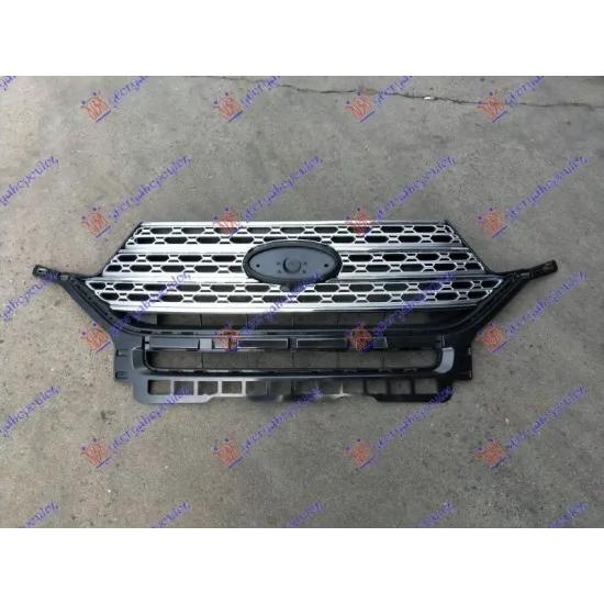 GRILLE BLACK-SILVER WITH 5 CHROME MOULDINGS