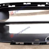 FRONT BUMPER GRILLE (C63 AMG)