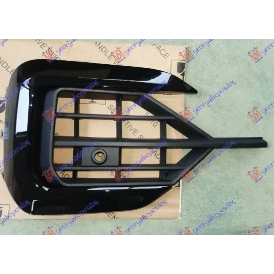 FRONT BUMPER GRILLE OPENED (WITH PDS) (R-LINE) FRONT BUMPER GRILLE OPENED (WITH PDS) (R-LINE)