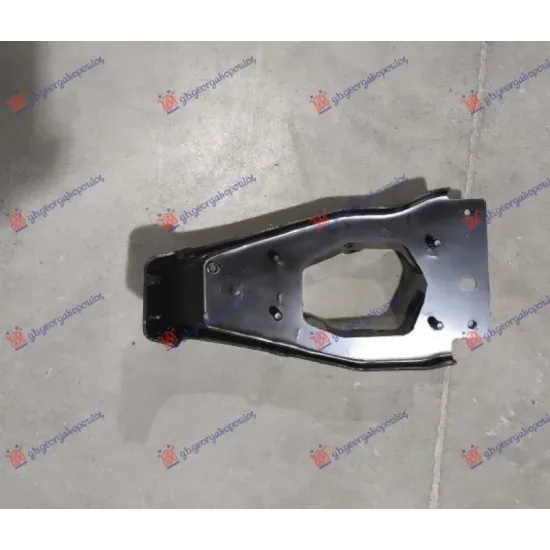 FRONT BUMPER REINFORCEMENT BRACKET