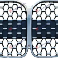 GRILLE DIAMOND (BLACK/SILVER/CHROME) (WITH 2 PARKING SENSOR HOLES)