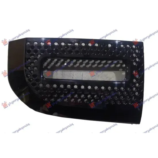 FRONT BUMPER SIDE GRILLE PAINTED BLACK (WITH FRONT LIGHTS HOLE)