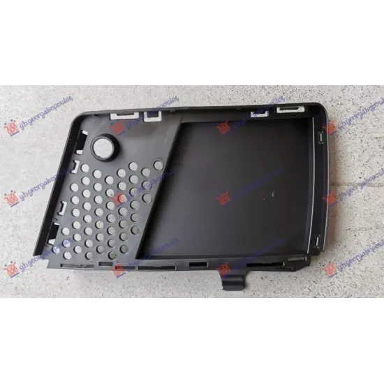 FRONT BUMPER GRILLE (WITH SENSOR HOLE) (AMG)