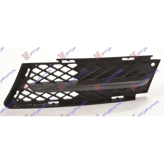 FRONT BUMPER GRILLE (WITH CHROME MOULDING)